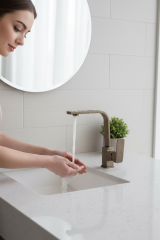 Antik Gold Lavabo Bataryası Yüksek Model 360 Derece Dönebilen Eskitme Gold Kare Lavabo Armatür