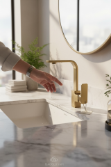 Mat Gold Lavabo Bataryası Yüksek Model 360 Derece Dönebilen Fırçalı Altın Lavabo Lavabo Armatürü