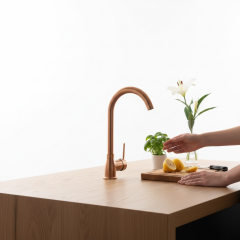 Mat Bakır Mutfak Bataryası Fırçalanmış Bronz Evye Armatür Pirinç Materyal