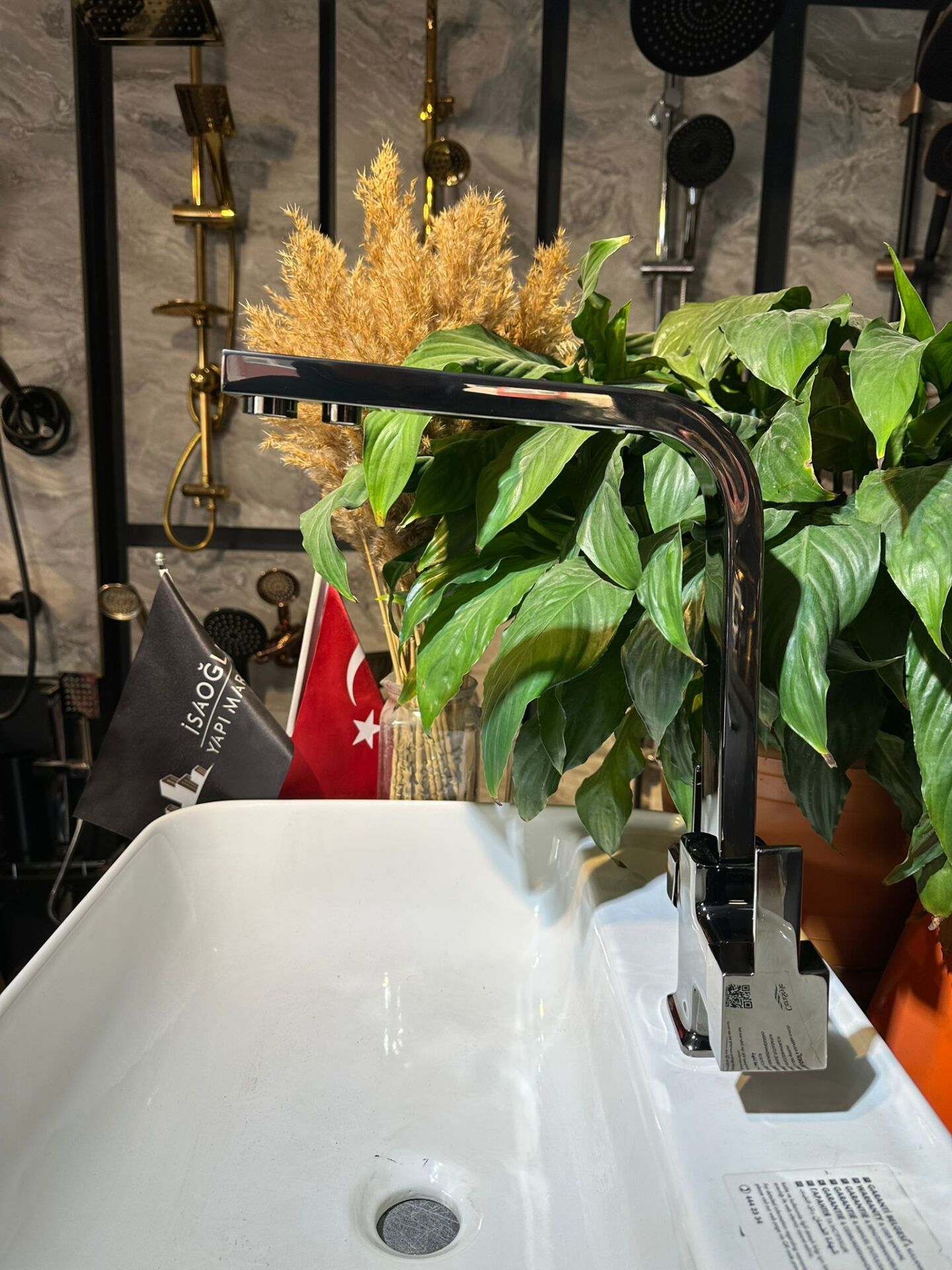 Füme Arıtmalı Mutfak Armatür Grape Design Kare Füme Gri Arıtıcılı Batarya