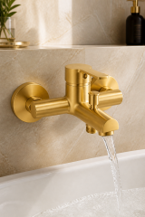 Mat Gold Banyo Bataryası Pirinç Malzeme Fırçalanmış Mat Altın Banyo Duş Armatürü