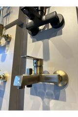 Banyo Bataryası Mat Altın Banyo Musluğu Kare Modern Tasarım Fırçalanmış Gold