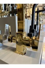 Arıtmalı Mutfak Bataryası Gold Arıtıcılı Evye Musluğu Kare Modern Tasarım Armatür Arıtmalı