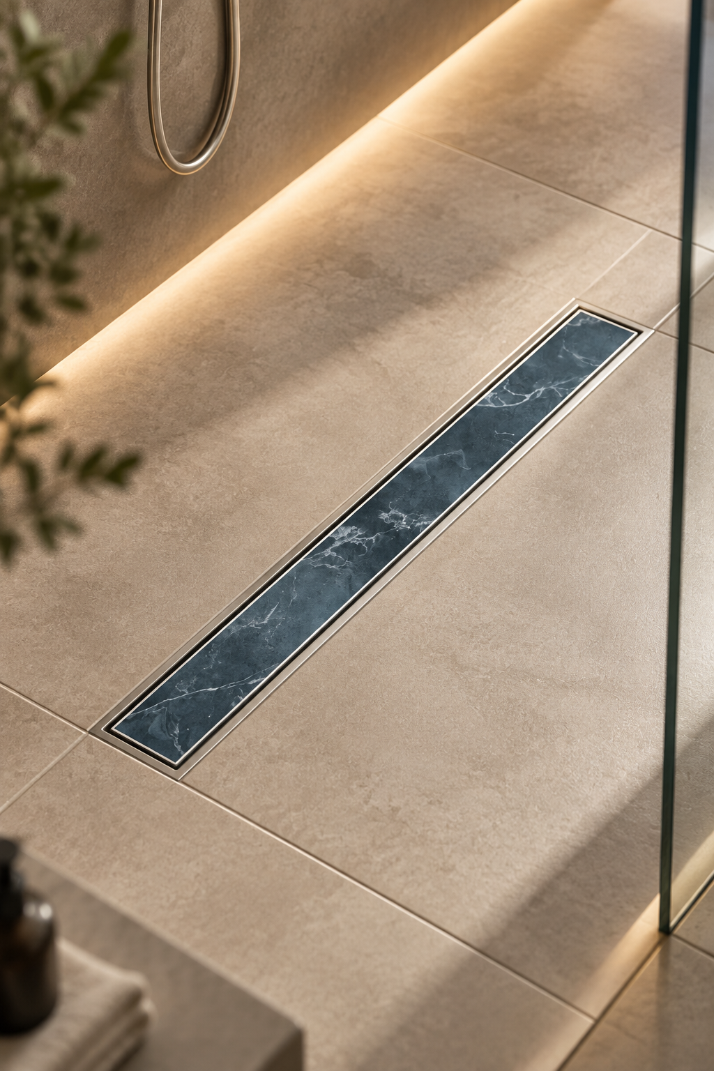 Banyo Duş Kanalı 40 Cm Seramik Uyumlu Desenli Koku Önleyici Antibakteriyel Özellikli 40 Cm Duş Gideri Lineer Sukar