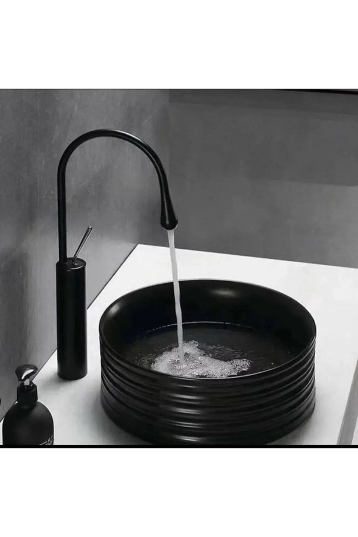 Siyah Çanak Lavabo Bataryası Modern Tasarım Banyo Bataryası Drop Design Siyah Çanak Batarya Uzun