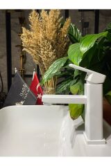 Beyaz Lavabo Bataryası Mat Beyaz Musluk Kare Modern Tasarım Beyaz Lavabo Armatürü