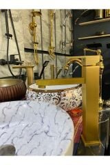 Mat Gold Çanak Lavabo Bataryası Altın Kare Lavabo Musluğu Fırçalanmış Mat Altın