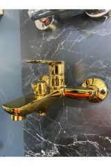 Gold Banyo Bataryası Altın Banyo Musluğu Gold Duş Bataryası Pirinç Malzeme Kare Modern Tasarım