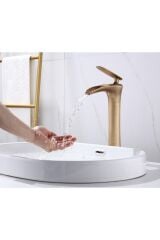 Şelale Lavabo Bataryası Mat Gold Lavabo Bataryası Şelale Akışlı Musluk Mat Altın