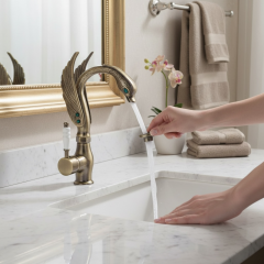 Antik Gold Lavabo Bataryası El Yapımı Özel Tasarım Motifli Lavabo Armatürü Pirinç Materyal