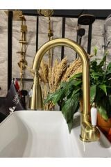 Antik Gold Luxury Spiralli Mutfak Bataryası Mat Altın Uzayan Başlıklı Evye Bataryası Gold Musluk