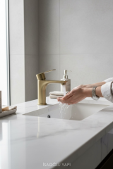 Mat Gold Lavabo Musluğu Kare Tasarım Slim Model Mat Altın Fırçalanmış Lavabo Armatürü