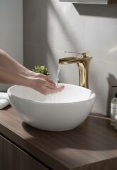 Gold Çanak Lavabo Bataryası Yüksek Model Çanak Uyumlu Şelale Akış Armatür Gold Renk